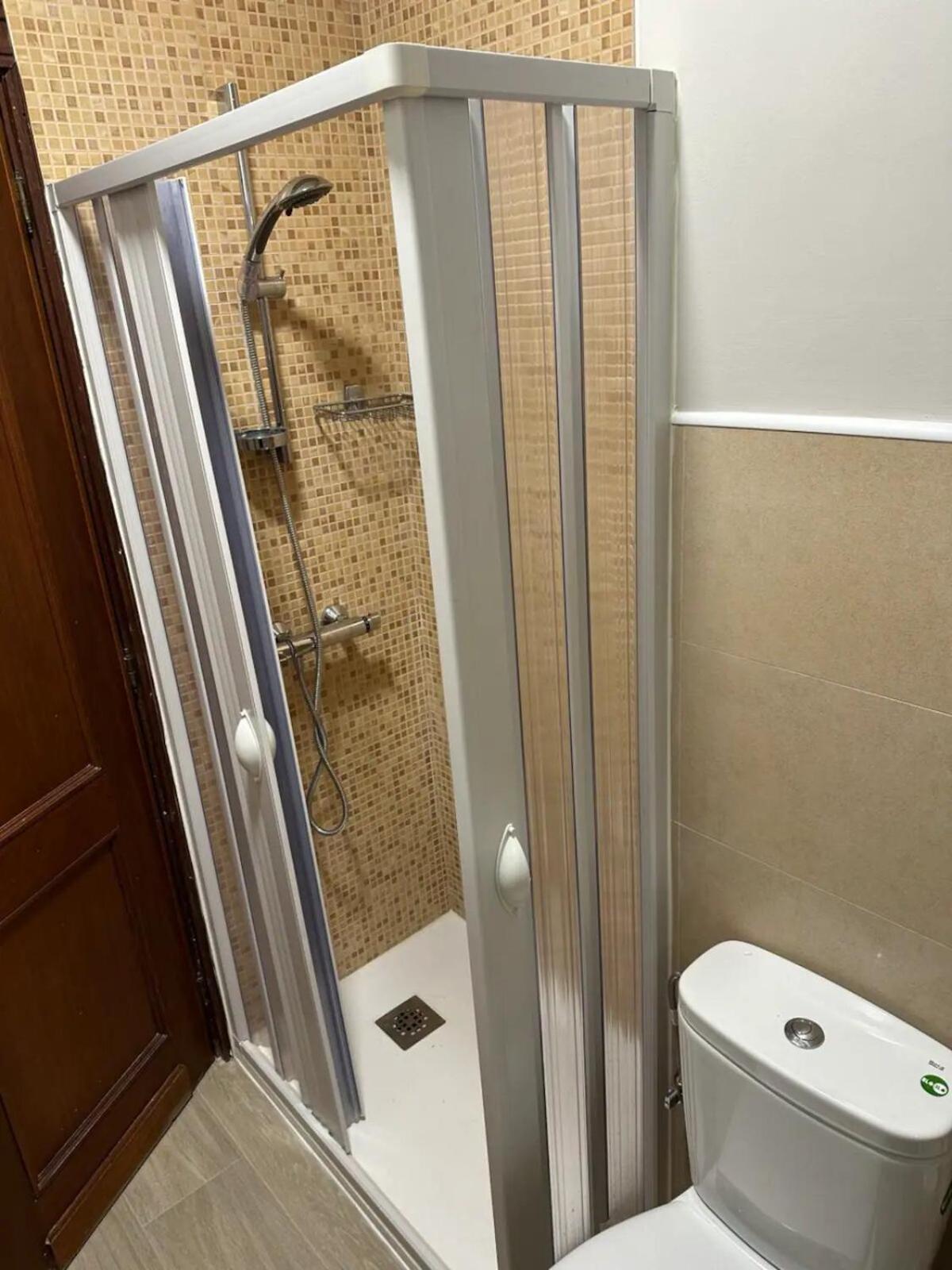 Piso Amplio Y Confortable En Ramon Ferreiro *