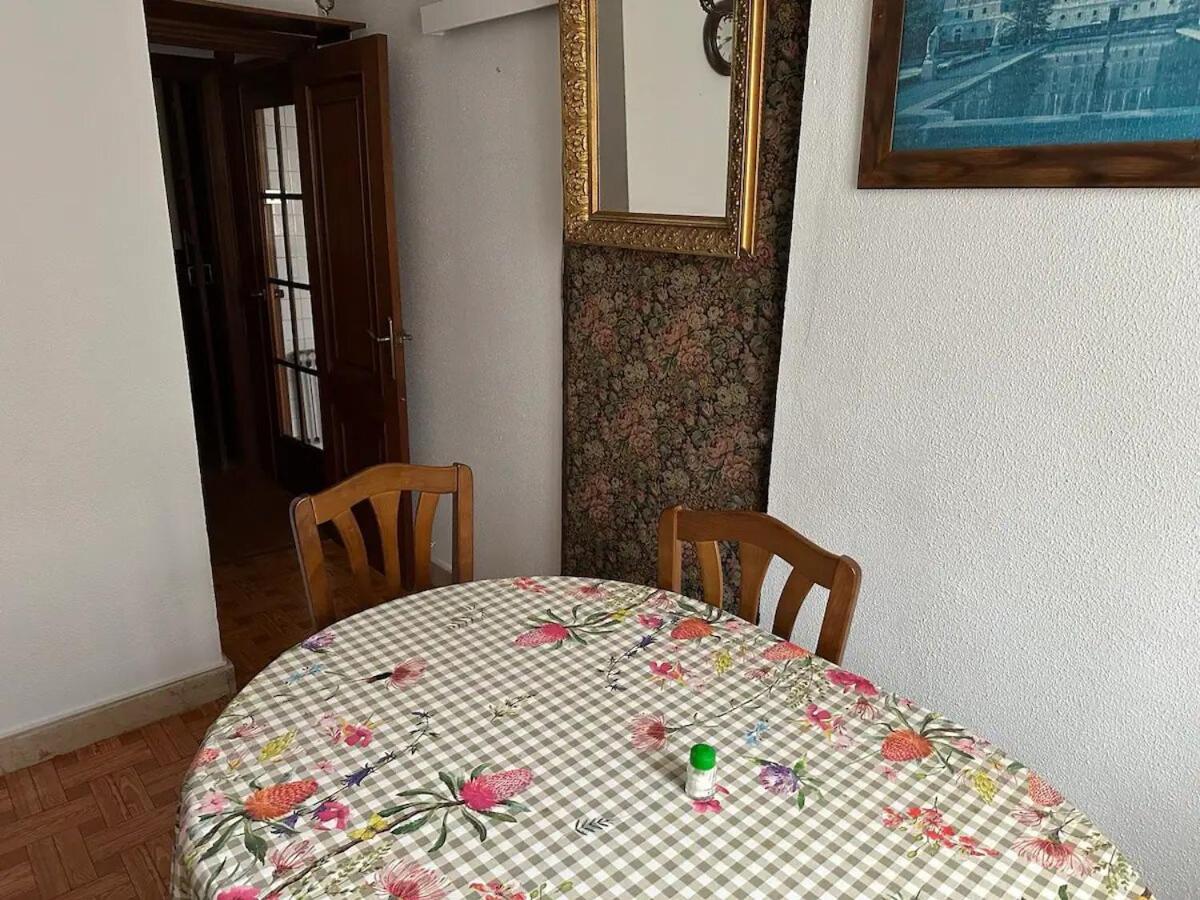 Piso Amplio Y Confortable En Ramon Ferreiro * Lugo